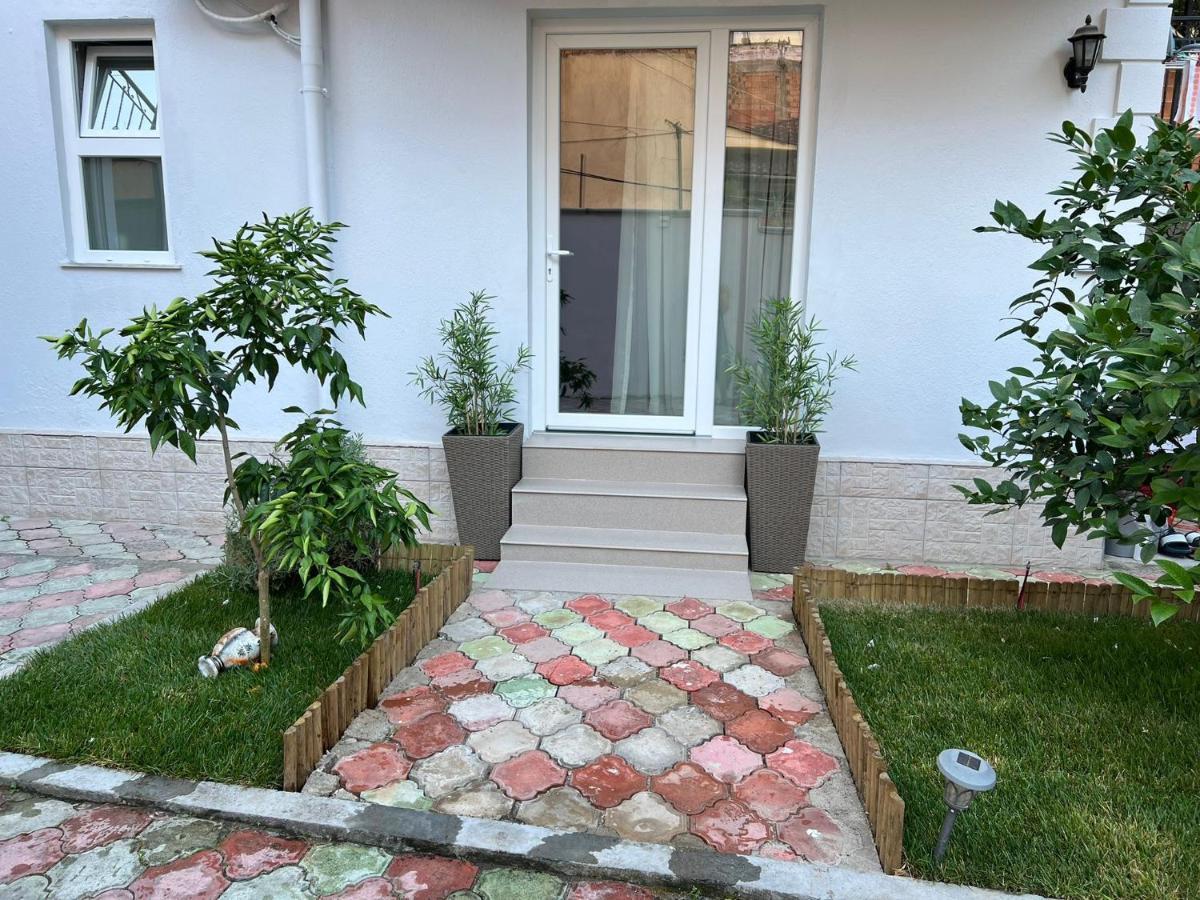 Florent'S Superb Studio, Free Parking & Garden!! Tirana Bagian luar foto
